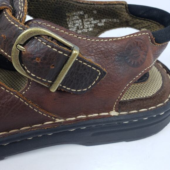 Earth Shoe Bjork II Mens Size 9 Brown Leather Casual Strappy Fisherman Sandals